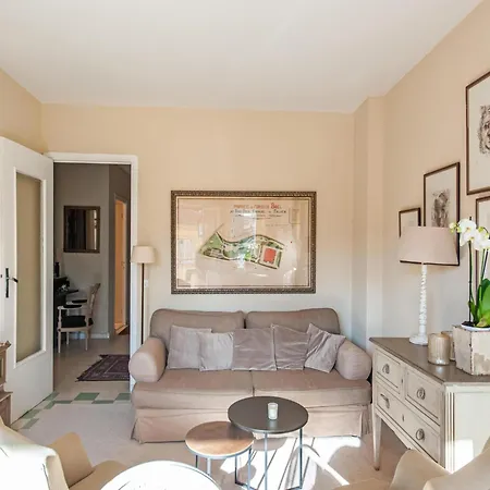 Апартаменты Chez Gabrielle Ментона